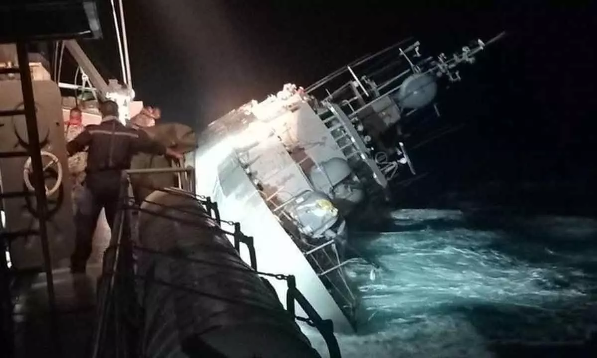 thailand-navy-ship-capsizes-leaving-over-100-sailors-stranding